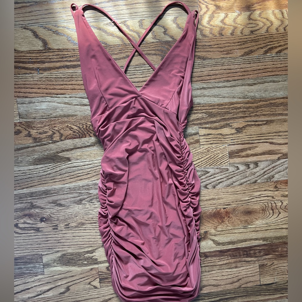 Ruched Criss Cross back Bodycon Dress